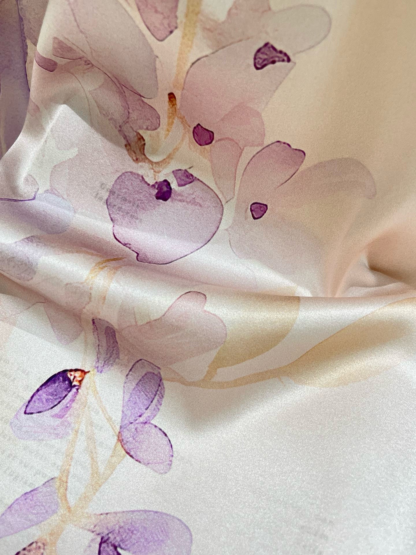 Loose-Fitting Breathable Satin Silk T-Shirt