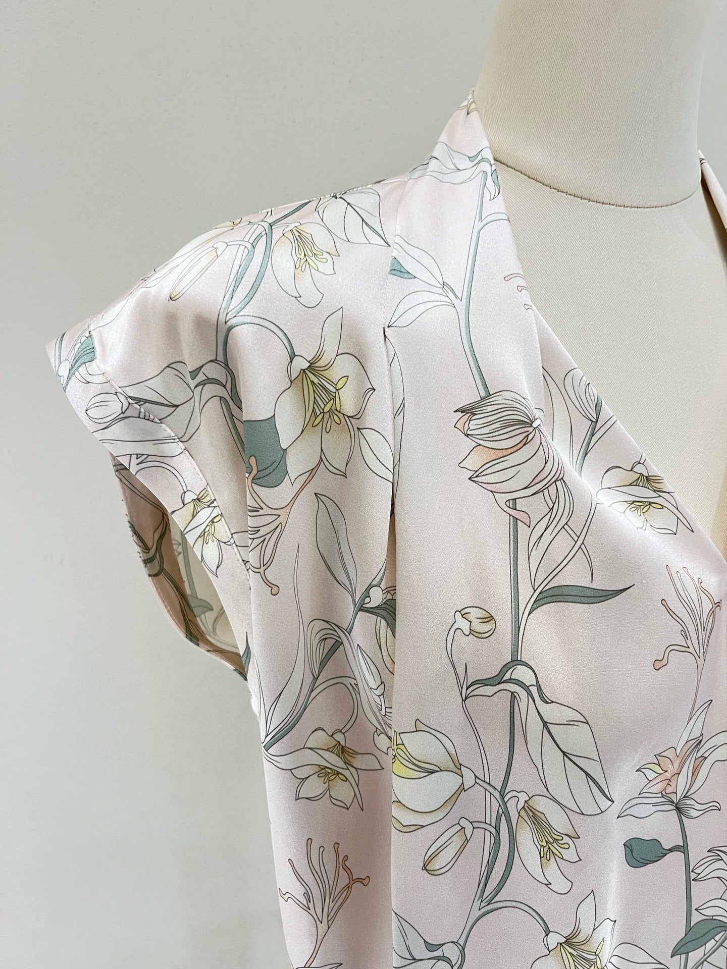 V-Neck Silk Printed Sleeveless Shirt